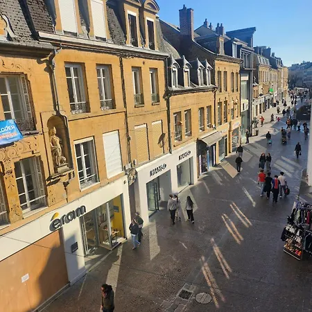 Le Moutarde Chic - 1-bedroom - Downtown - Train Station 5 Mins Charleville-Mézières