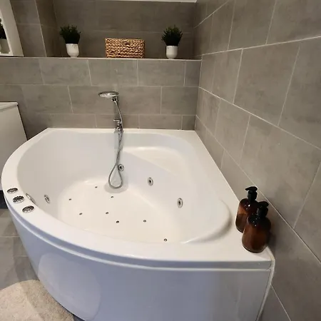 Lejlighed Le Moutarde Chic - 1-bedroom - Downtown - Train Station 5 Mins *