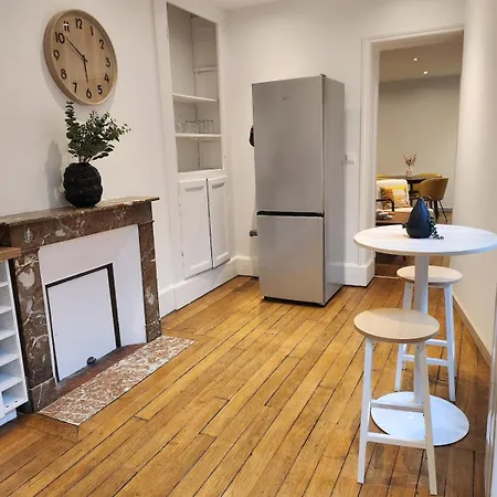 Le Moutarde Chic - 1-bedroom - Downtown - Train Station 5 Mins * Charleville-Mézières